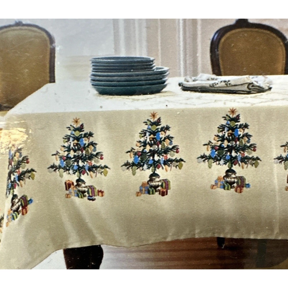 Martha Stewart Christmas Tree Golden Traditions Tablecloth Oblong 52 x 70 New